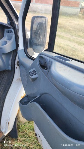 Ford Transit TDCI, снимка 8 - Бусове и автобуси - 45760018