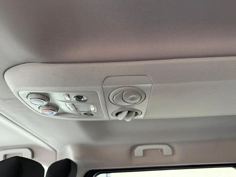 Toyota Proace Proace verso , 9 местна , снимка 10 - Бусове и автобуси - 53075103