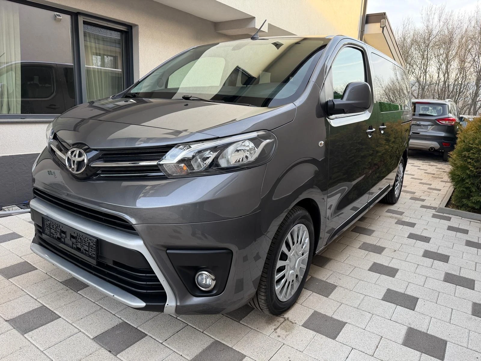 Toyota Proace Proace verso , 9 местна , снимка 1