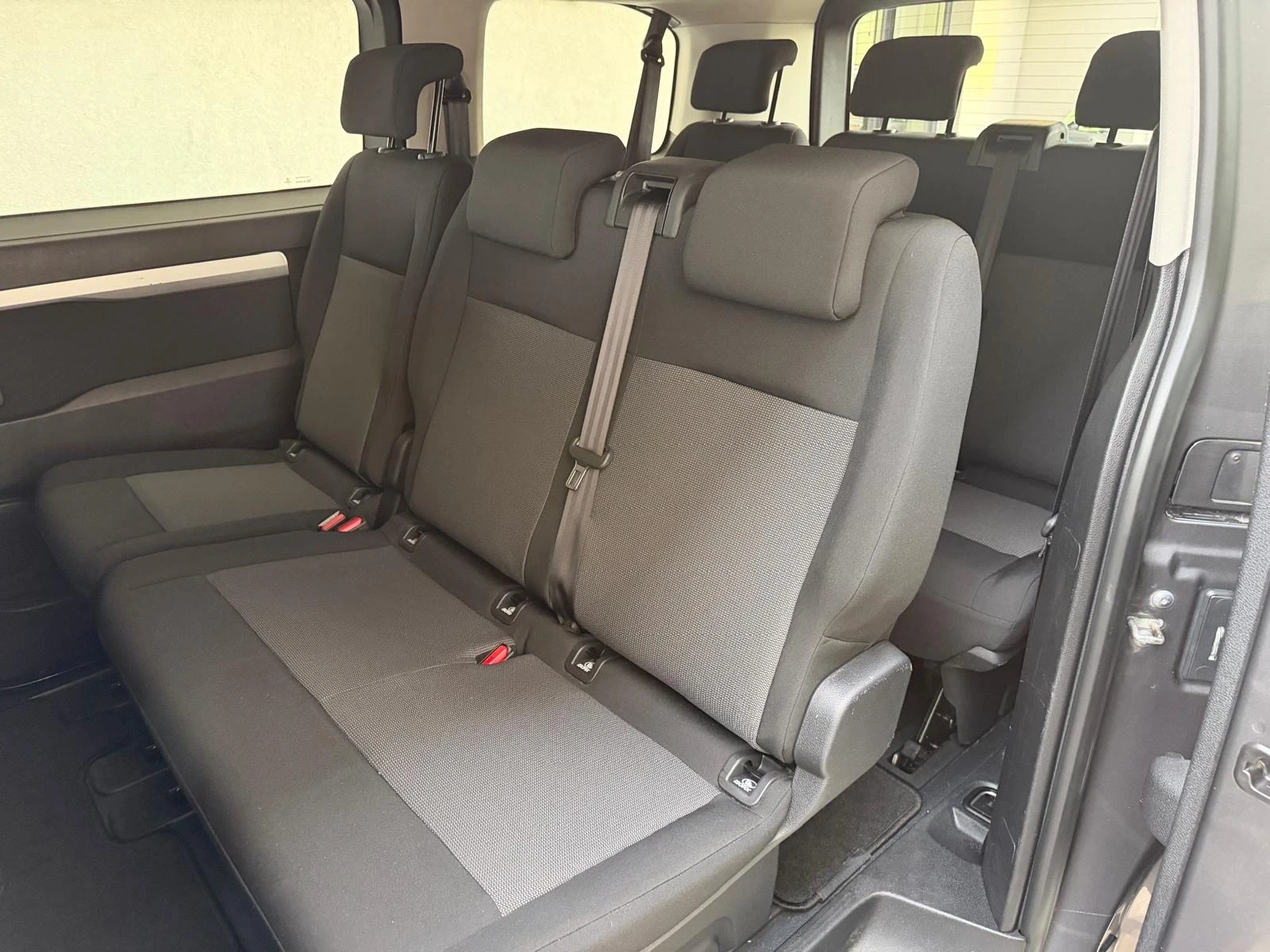 Toyota Proace Proace verso , 9 ������  | Mobile.bg � ����������� 11