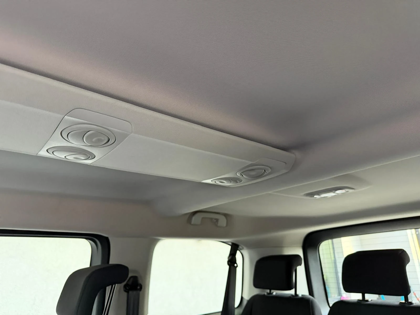 Toyota Proace Proace verso , 9 ������  | Mobile.bg � ����������� 15