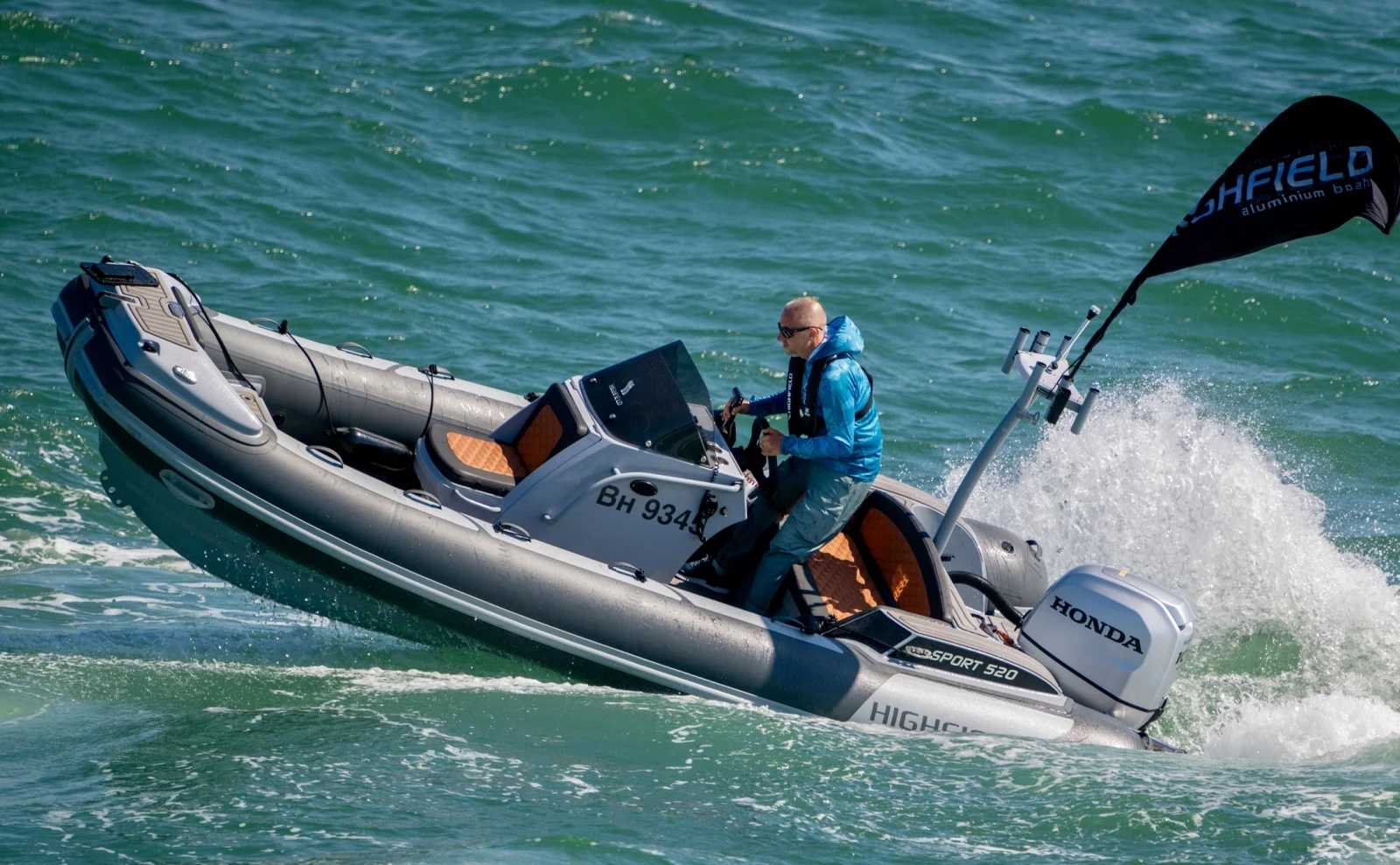 Надуваема лодка Highfield Sport 520 - изображение 2