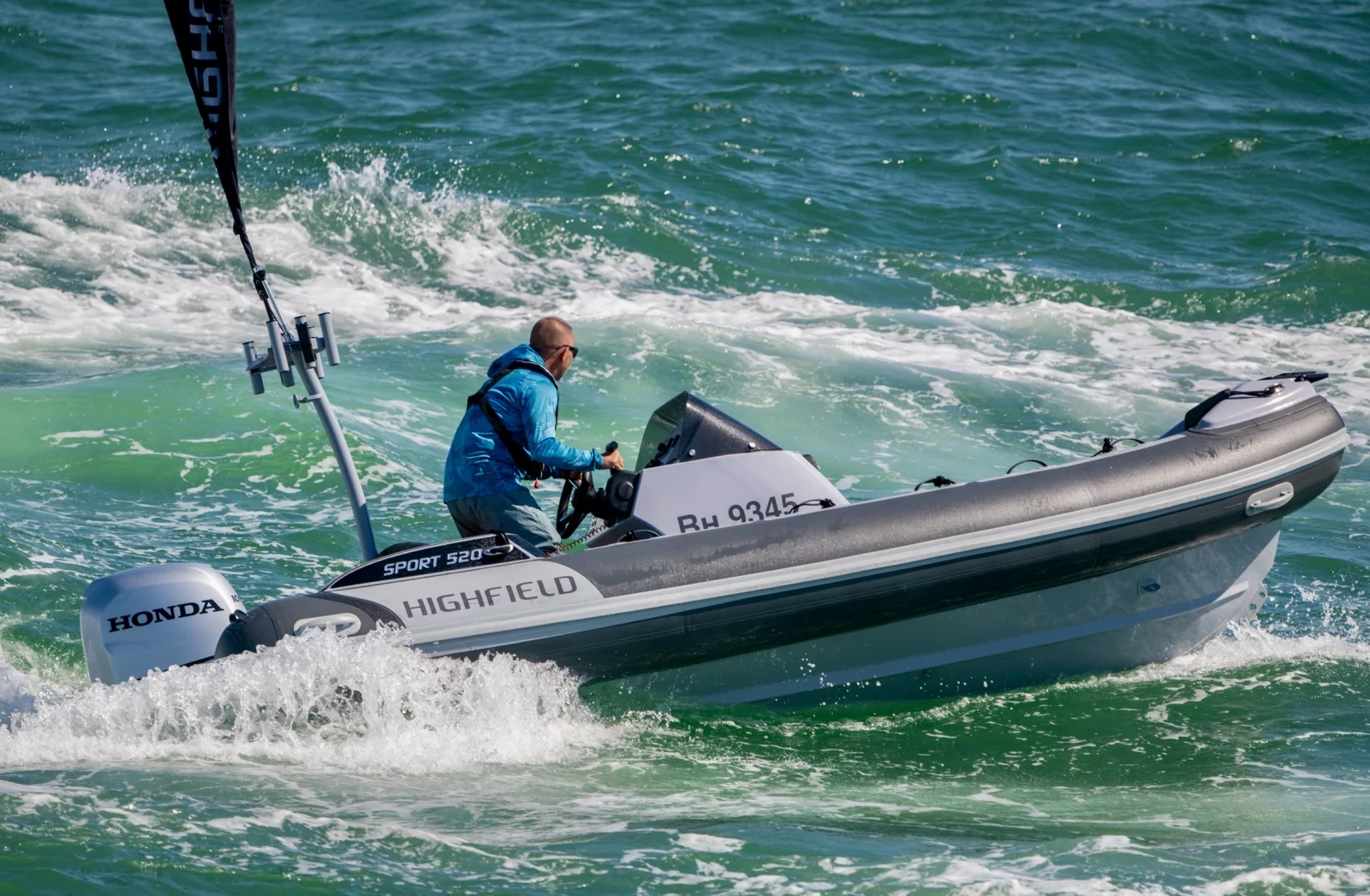 Надуваема лодка Highfield Sport 520 - изображение 3