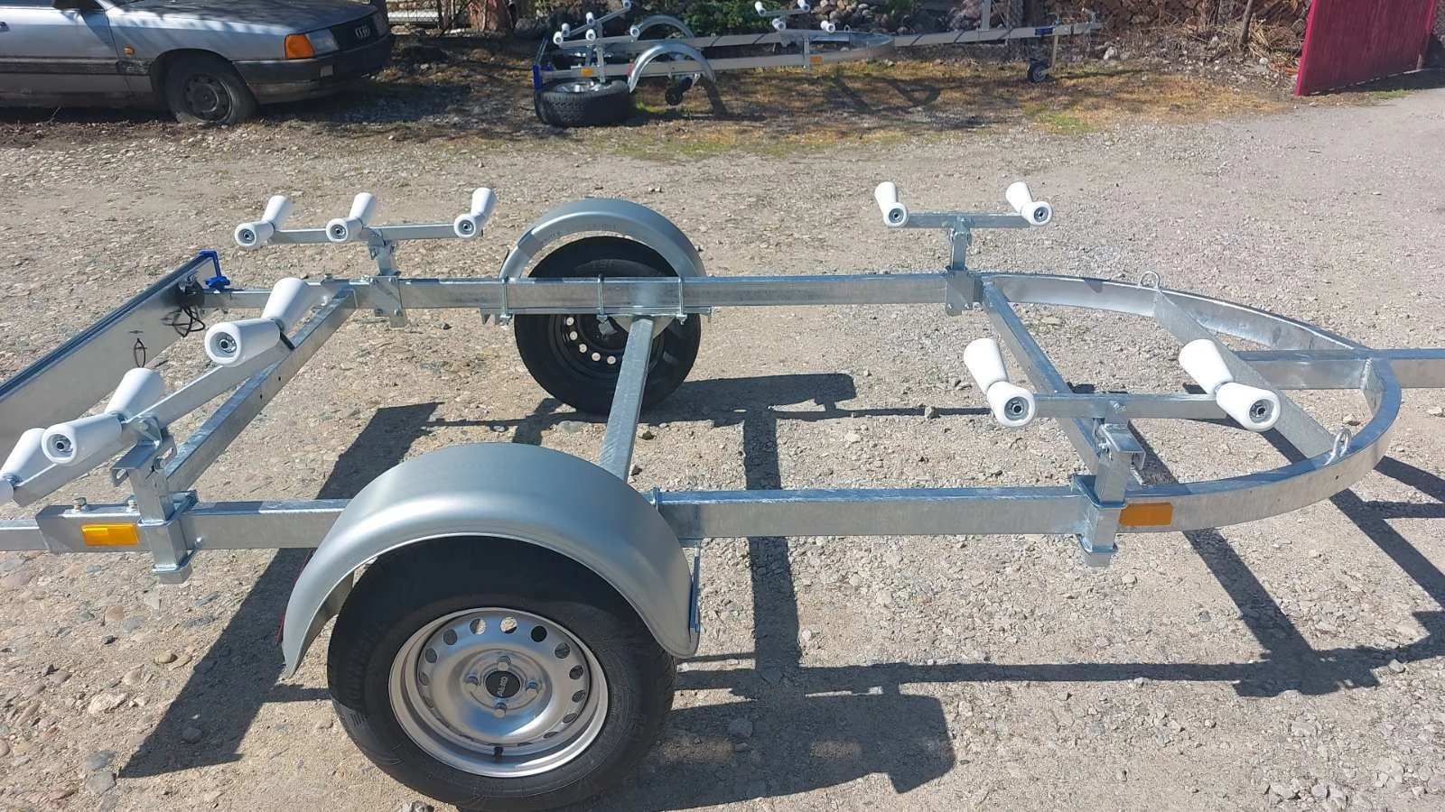   Venitrailers   3, 80 | Mobile.bg   7