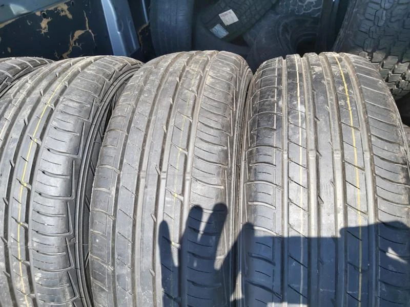 Гуми Летни 225/60R17, снимка 2 - Гуми и джанти - 29341279