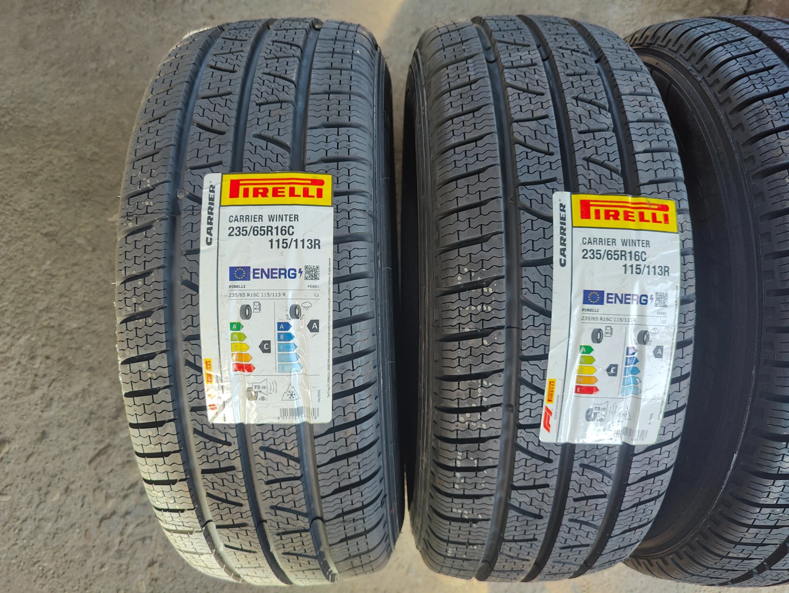 Гуми Зимни 235/65R16, снимка 3 - Гуми и джанти - 55162963