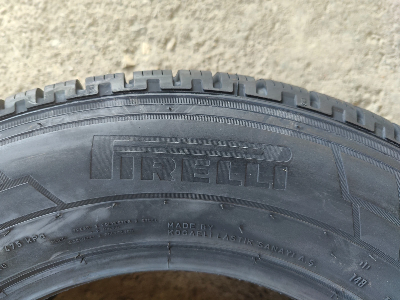 Гуми Зимни 235/65R16, снимка 8 - Гуми и джанти - 55162963