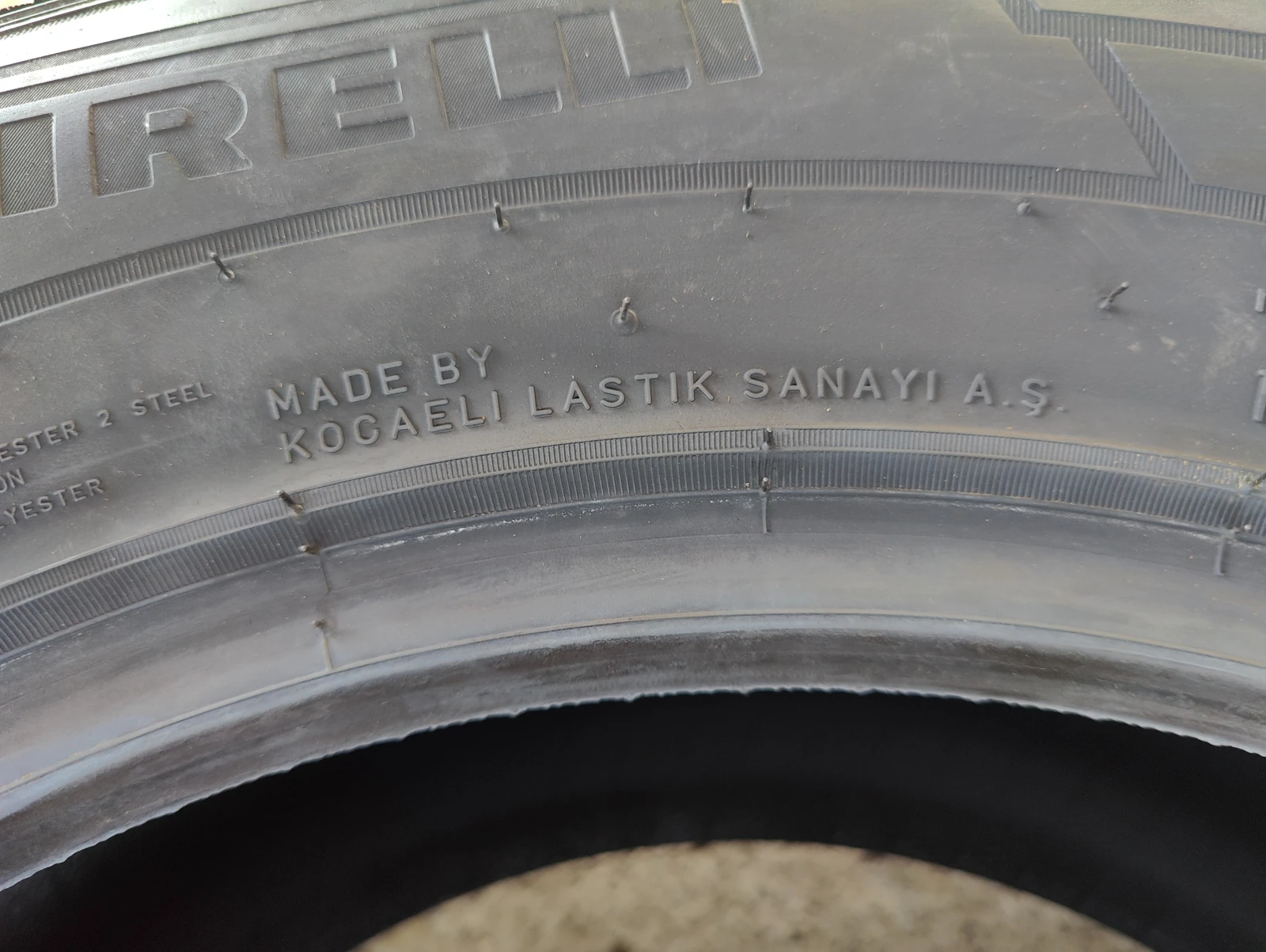 Гуми Зимни 235/65R16, снимка 12 - Гуми и джанти - 55162963