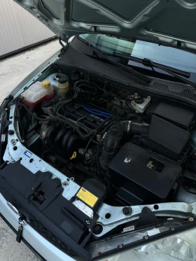 Ford Focus 1.6 Zetec бензин 16V (101к.с), снимка 14