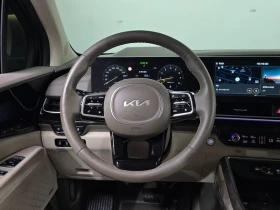 Kia Carnival 4th Gen * High Limousine* 7 местна* , снимка 11
