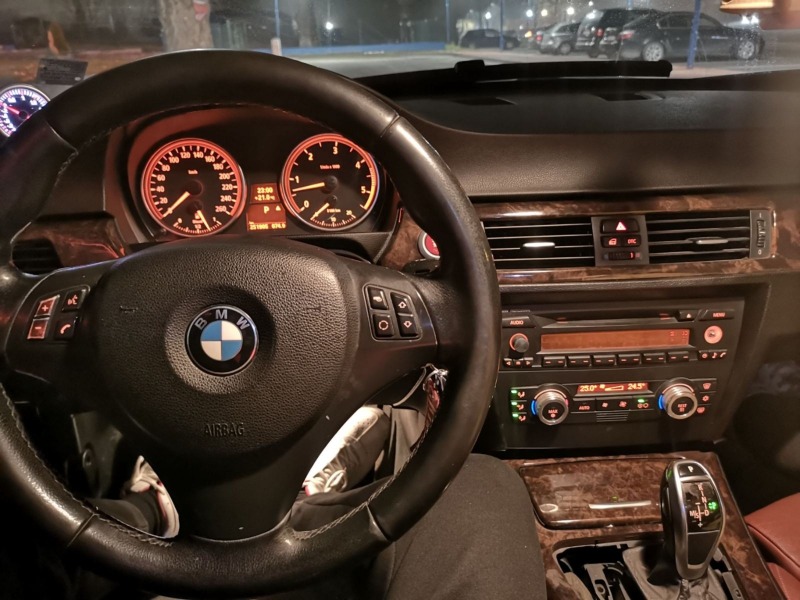 BMW 330 Bmw e91 330d, снимка 2 - Автомобили и джипове - 42973391