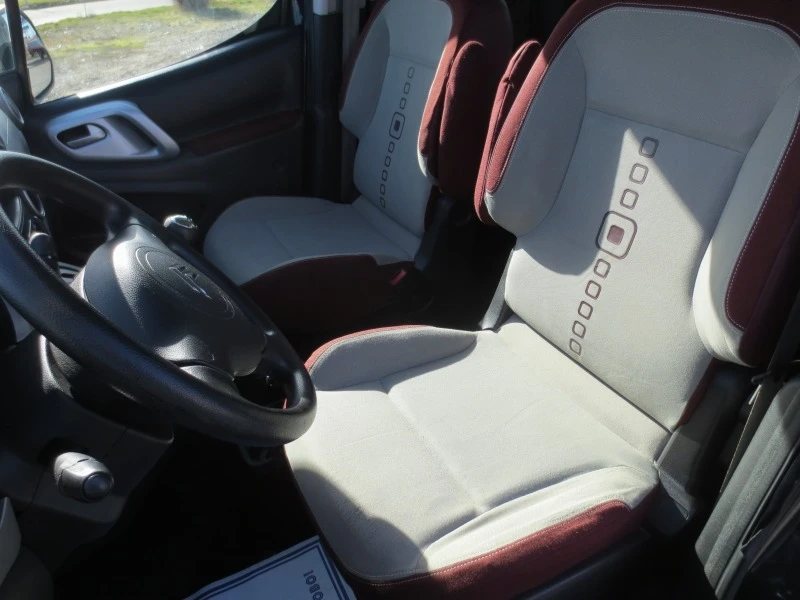 Citroen Berlingo 1.6 HDI , снимка 10 - Автомобили и джипове - 44158549