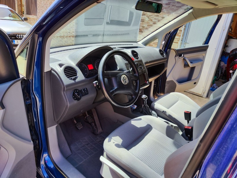 VW Caddy, снимка 3 - Автомобили и джипове - 46364441