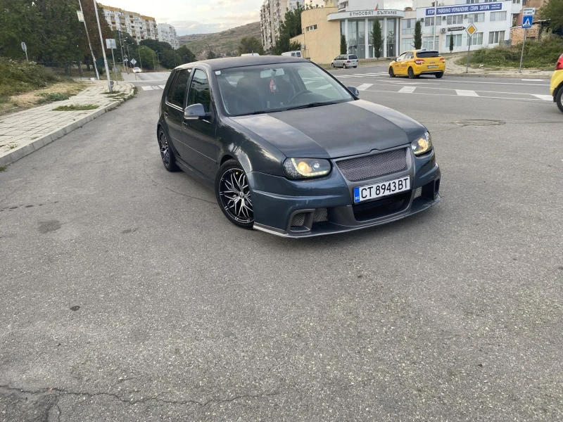 VW Golf, снимка 1 - Автомобили и джипове - 47386523