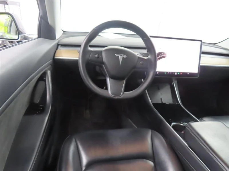 Tesla Model 3  4х4 Европейска Гаранция, снимка 3 - Автомобили и джипове - 49128780