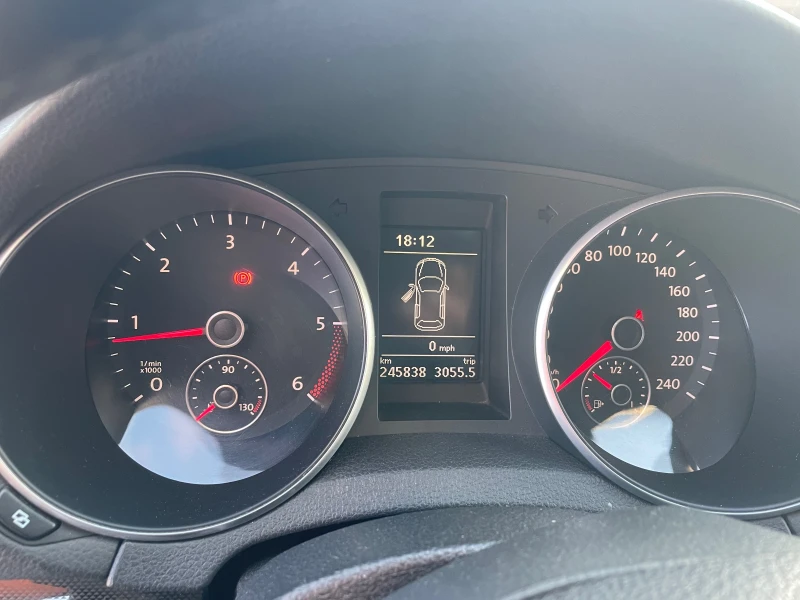 VW Golf 4x4 , снимка 8 - Автомобили и джипове - 52787316