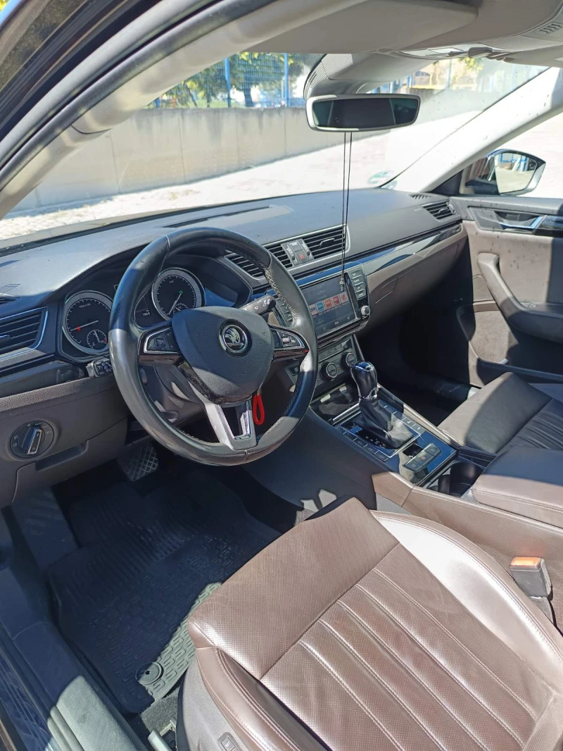 Skoda Superb Laurin&Klement, снимка 7 - Автомобили и джипове - 52721320