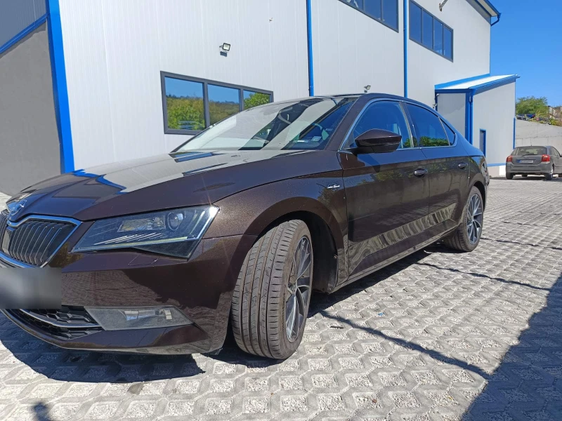 Skoda Superb Laurin&Klement, снимка 5 - Автомобили и джипове - 52721320
