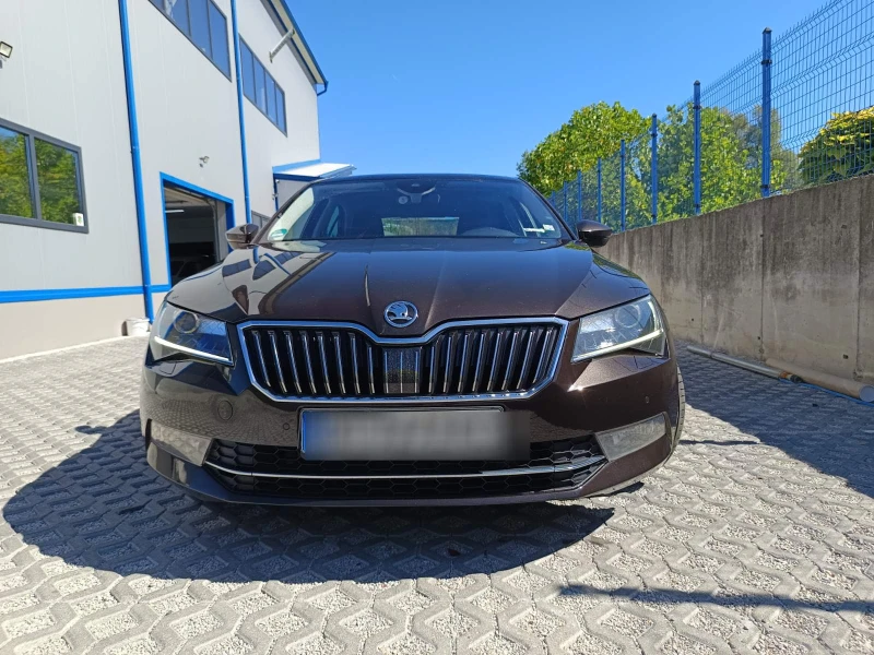 Skoda Superb Laurin&Klement, снимка 2 - Автомобили и джипове - 52721320