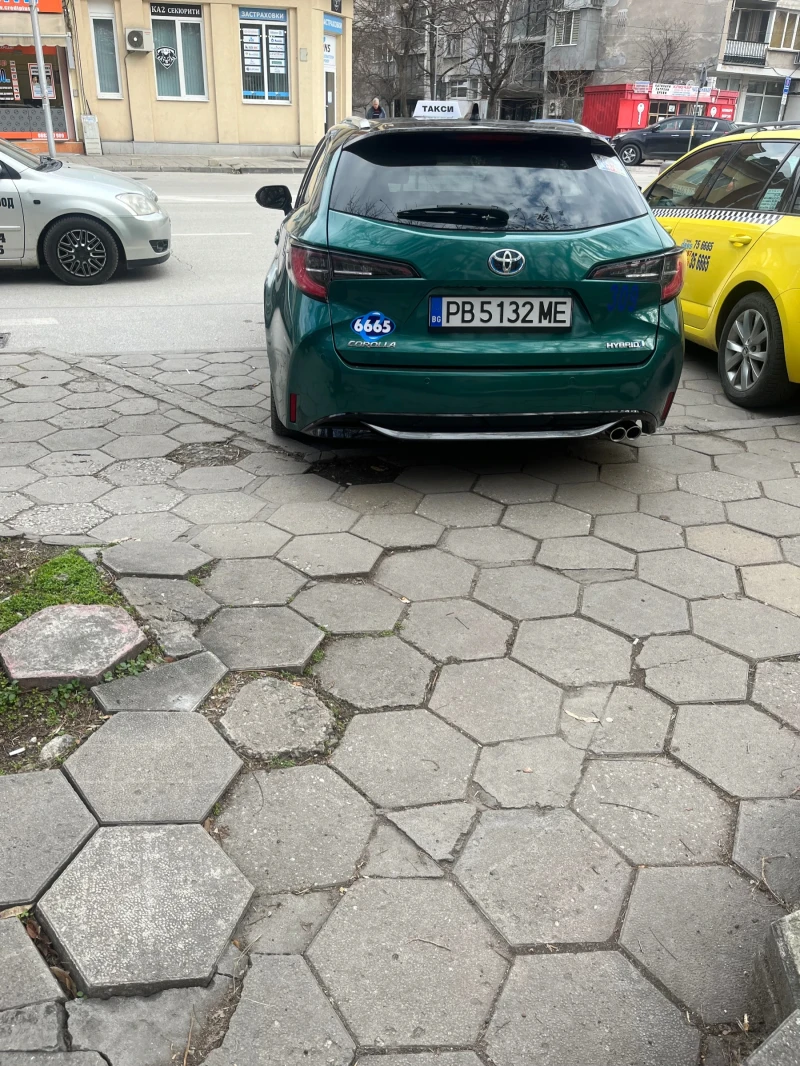 Toyota Corolla, снимка 8 - Автомобили и джипове - 52328291