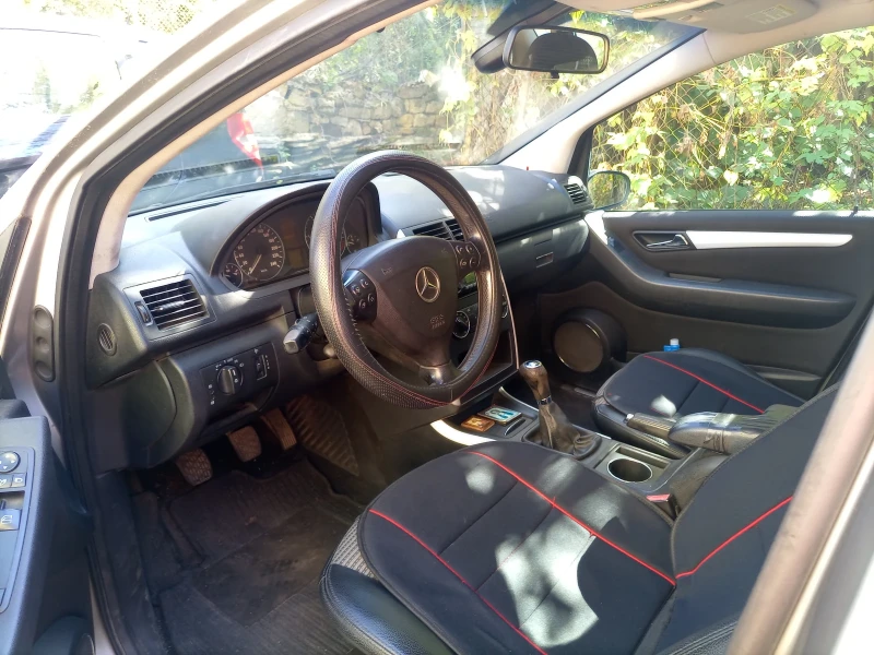 Mercedes-Benz A 180, снимка 3 - Автомобили и джипове - 51951600