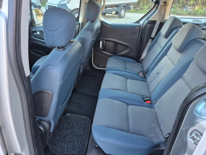 Citroen Berlingo 1.6 HDI-Италия, снимка 8 - Автомобили и джипове - 52265410