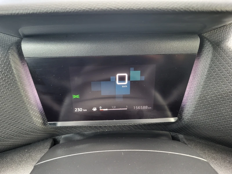 Citroen C4 1.2i PURETECH, снимка 16 - Автомобили и джипове - 52289519