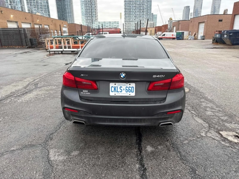 BMW 540 * 540i xDrive * CARFAX * БЕЗ ПЪРВОНАЧАЛНА ВНОСКА, снимка 4 - Автомобили и джипове - 52702922