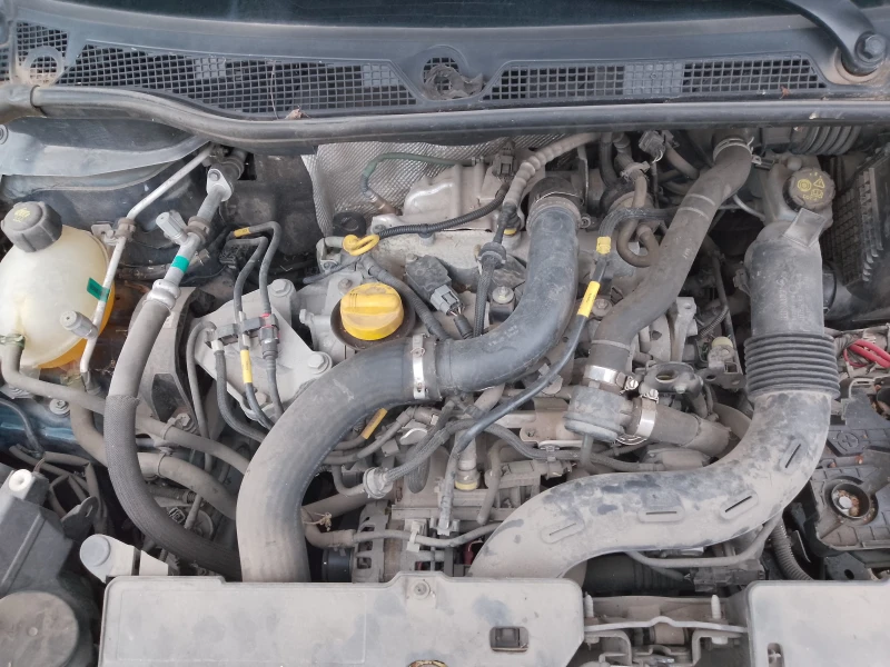 Renault Captur 0.9i, снимка 10 - Автомобили и джипове - 52703211