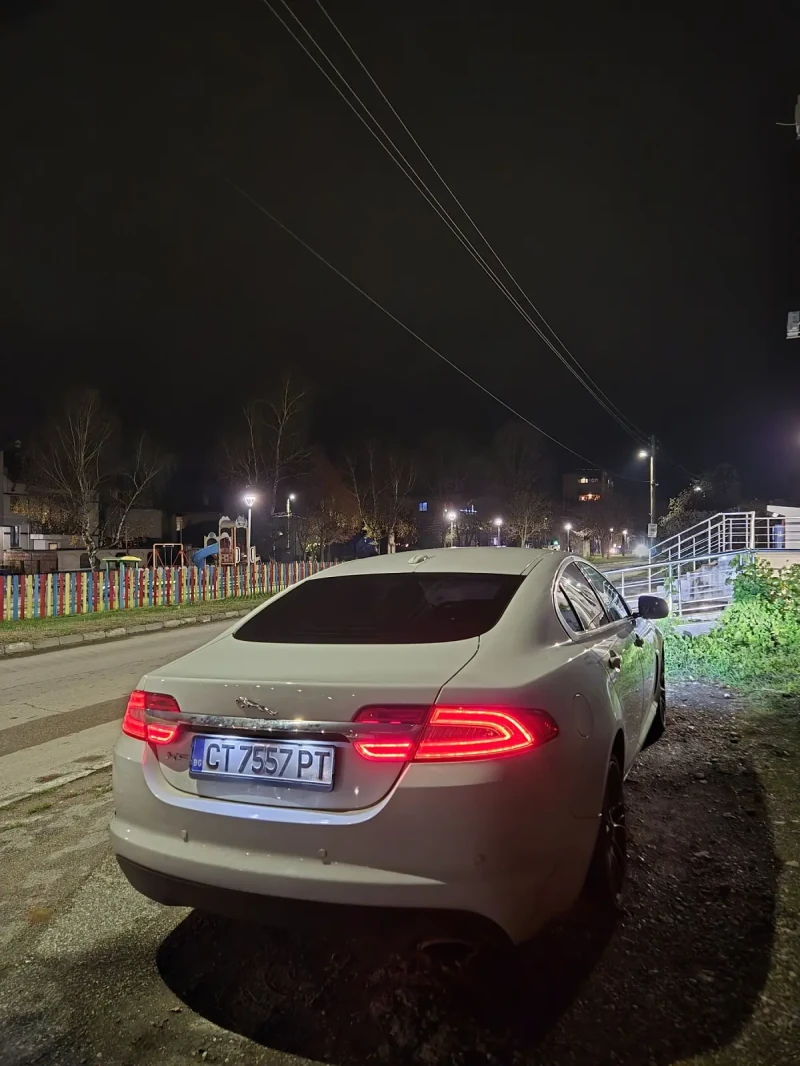 Jaguar Xf 2.2D, снимка 3 - Автомобили и джипове - 53151823