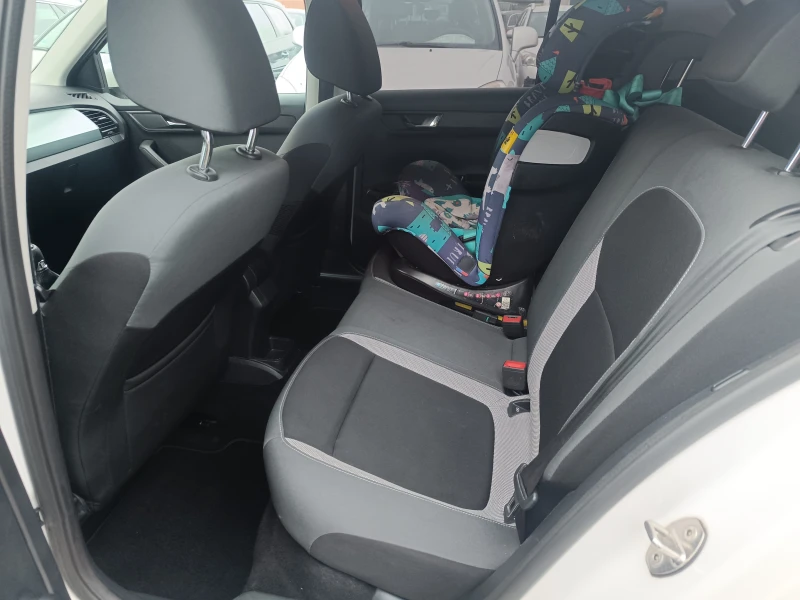 Skoda Fabia TDI, снимка 12 - Автомобили и джипове - 53206368