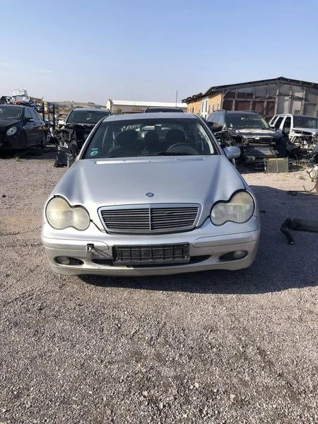 Mercedes-Benz C 200 !НА ЧАСТИ!, снимка 1 - Автомобили и джипове - 43434959