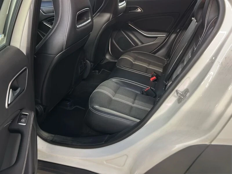 Mercedes-Benz GLA 180 * Facelift* 2018г.* СЕРВИЗНА ИСТОРИЯ* , снимка 8 - Автомобили и джипове - 53566464