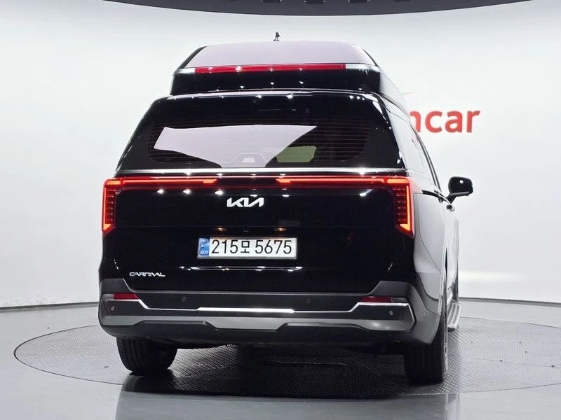 Kia Carnival 4th Gen * High Limousine* 7 местна* , снимка 4 - Автомобили и джипове - 55530272
