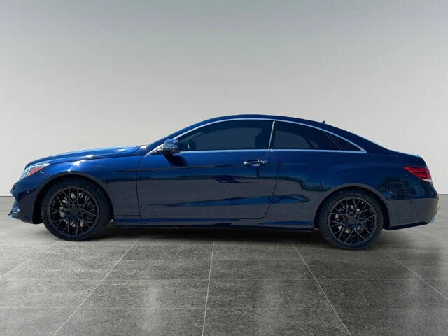 Mercedes-Benz E 500 AMG ПАКЕТ* 360 КАМЕРИ* ОБДУХ* КРАЙНА ЦЕНА* , снимка 4 - Автомобили и джипове - 56677854