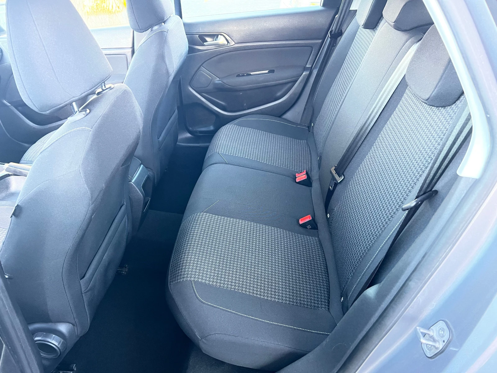 Peugeot 308 1.6 Bluehdi  | Mobile.bg — изображение 15