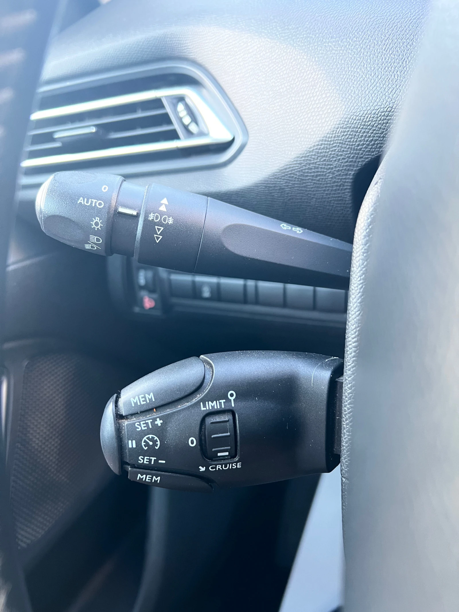 Peugeot 308 1.6 Bluehdi  | Mobile.bg — изображение 13