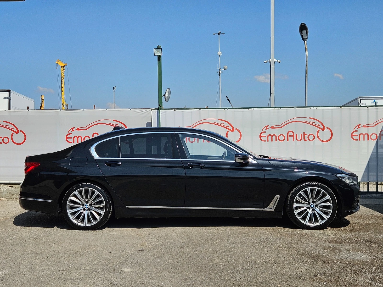 BMW 740 LD/xDrive/FULL Екстри/HEAD UP/h-kardon/360 КАМЕРА - изображение 2