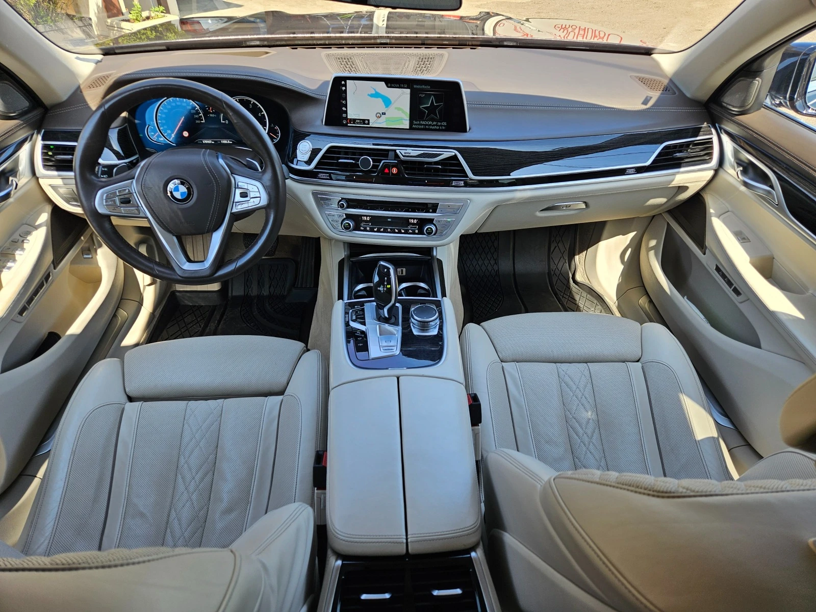 BMW 740 LD/xDrive/FULL Екстри/HEAD UP/h-kardon/360 КАМЕРА - изображение 10