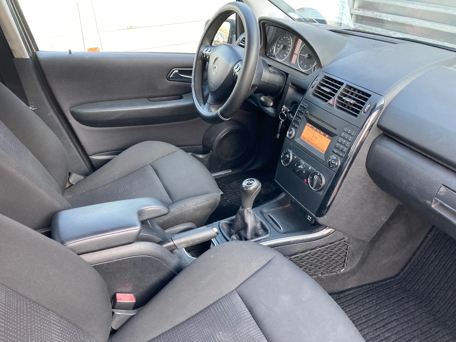 Mercedes-Benz A 160 200 CDI , снимка 13 - Автомобили и джипове - 46522007