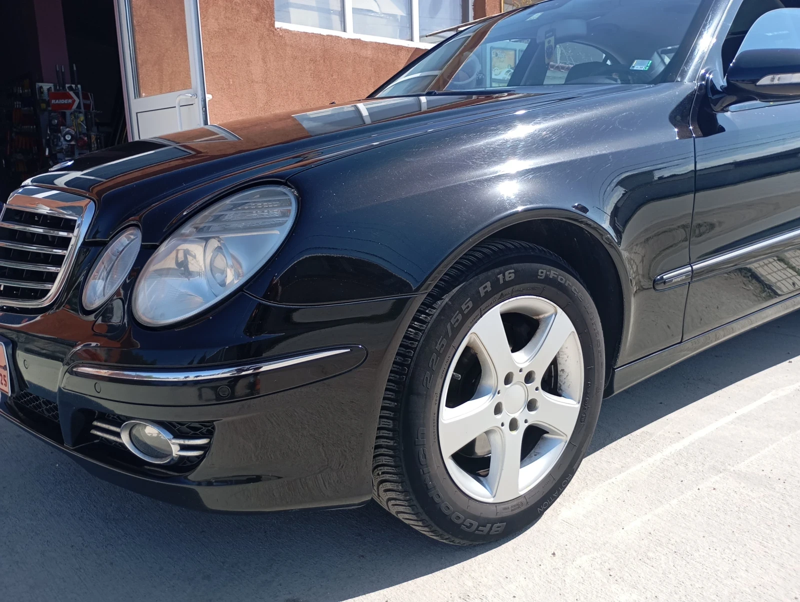 Mercedes-Benz E 280 Avangard  - изображение 2