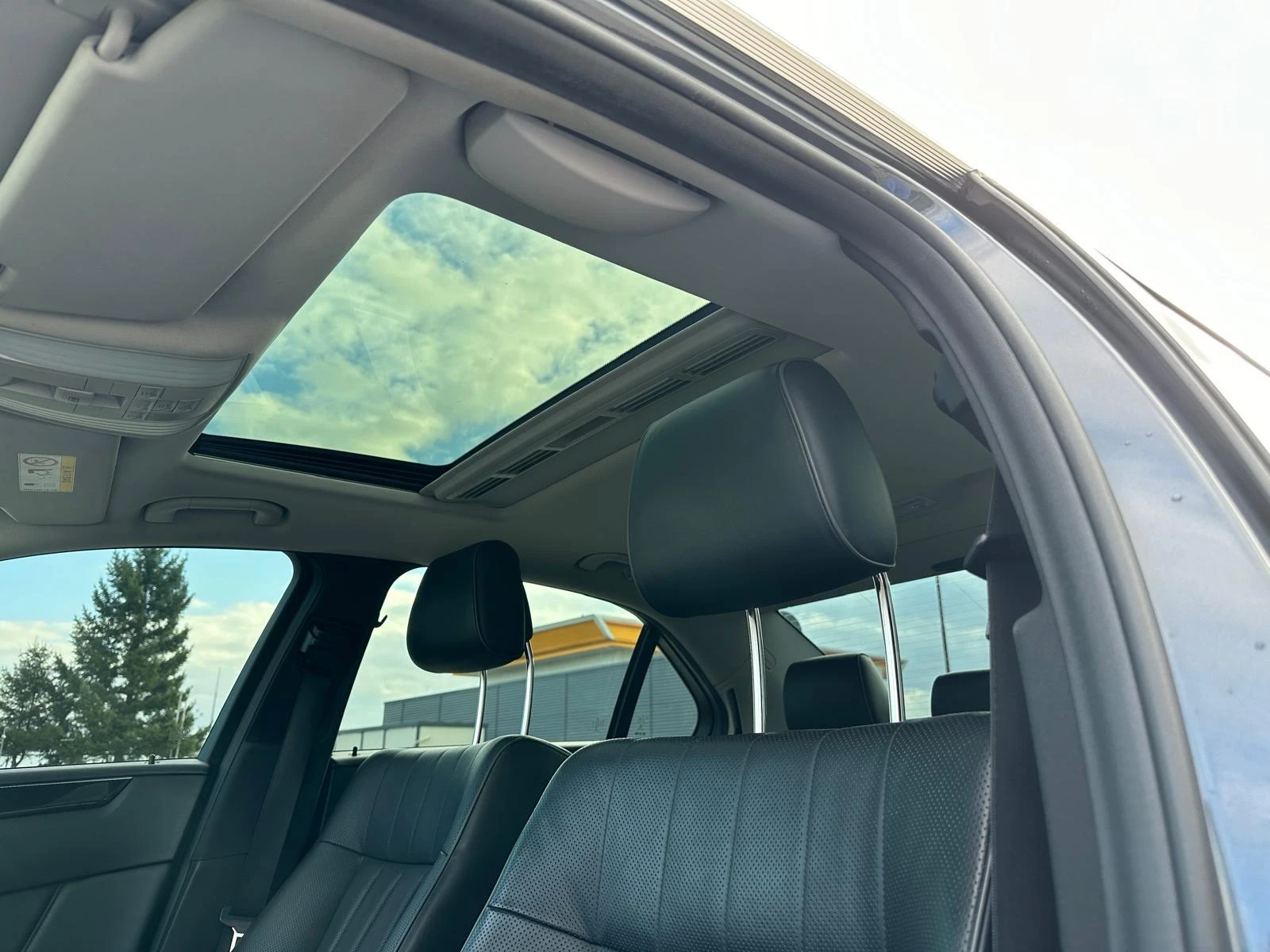 Mercedes-Benz E 400 Е400 4 MATIK, снимка 14 - Автомобили и джипове - 50717777