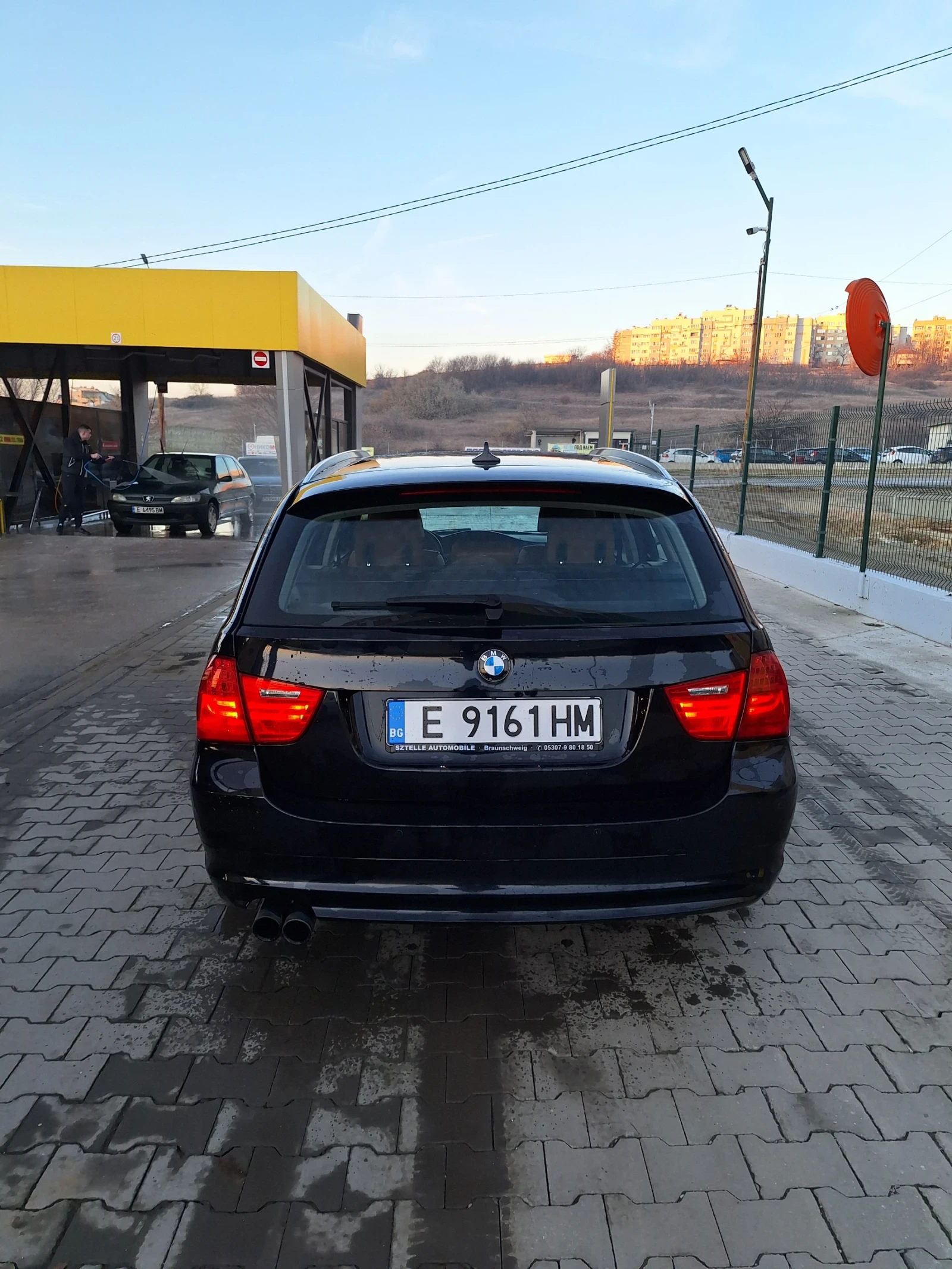 BMW 330 330i Xdrive 2011 - изображение 9