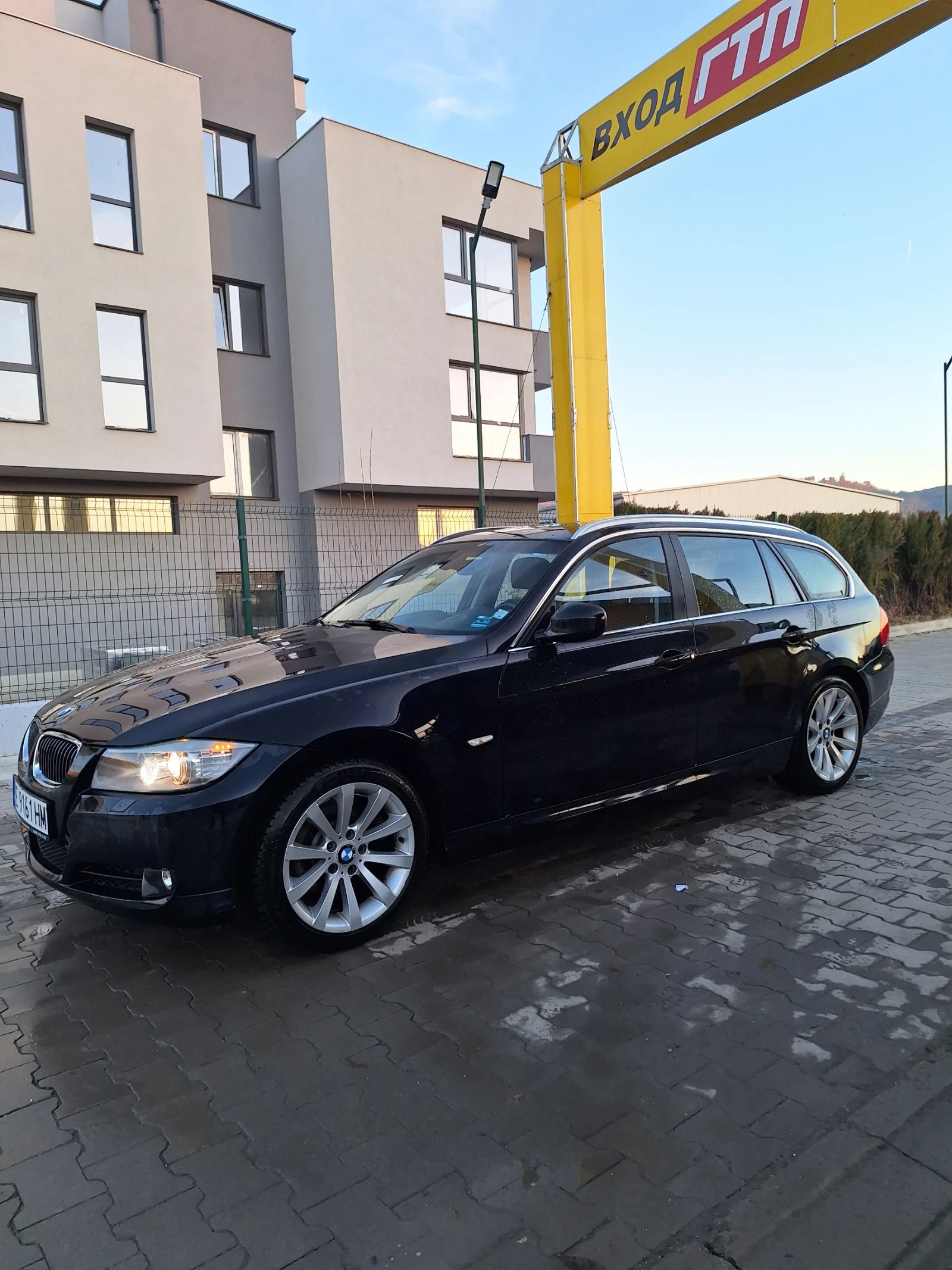 BMW 330 330i Xdrive 2011 - изображение 4