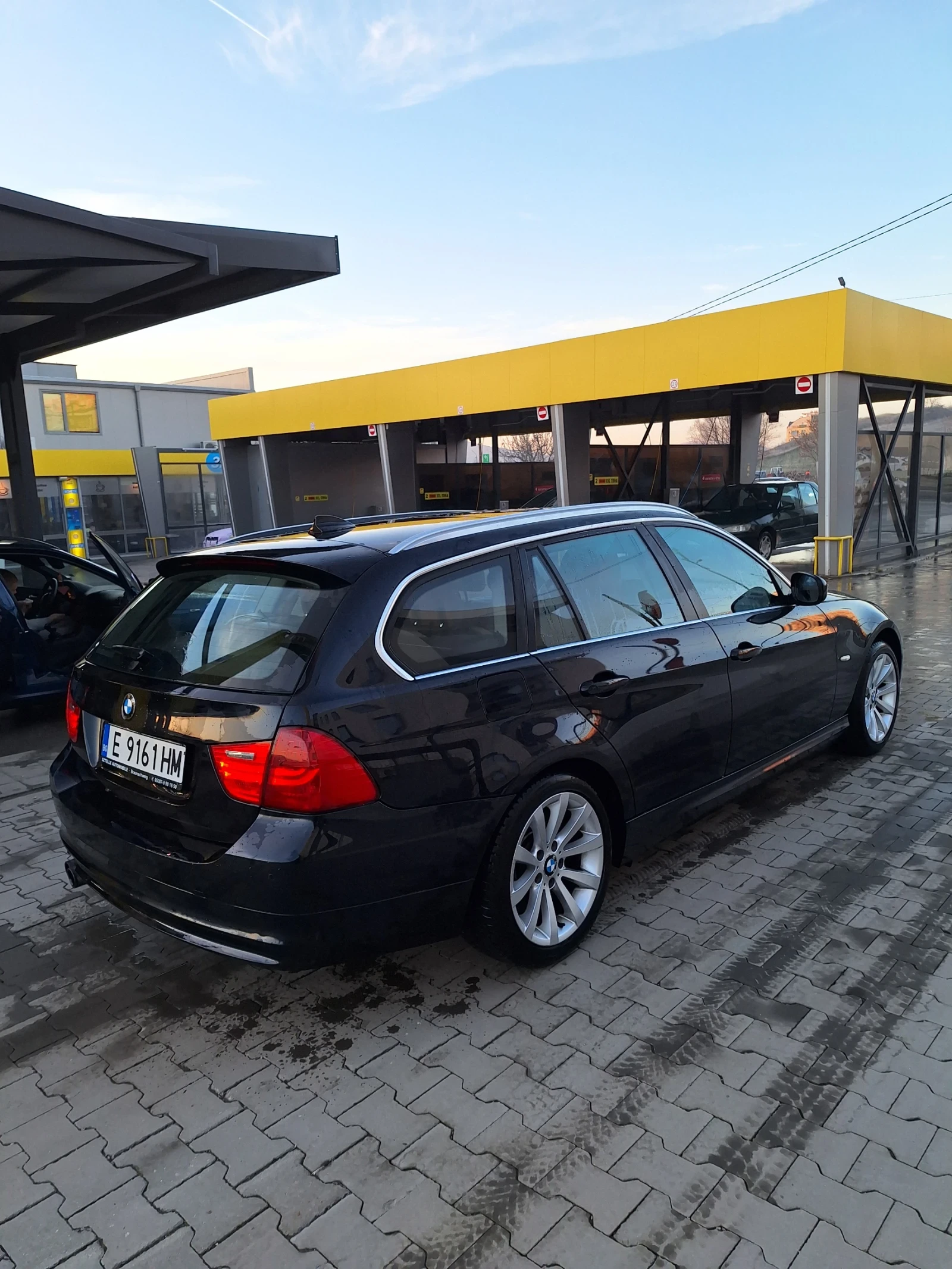 BMW 330 330i Xdrive 2011 - изображение 8