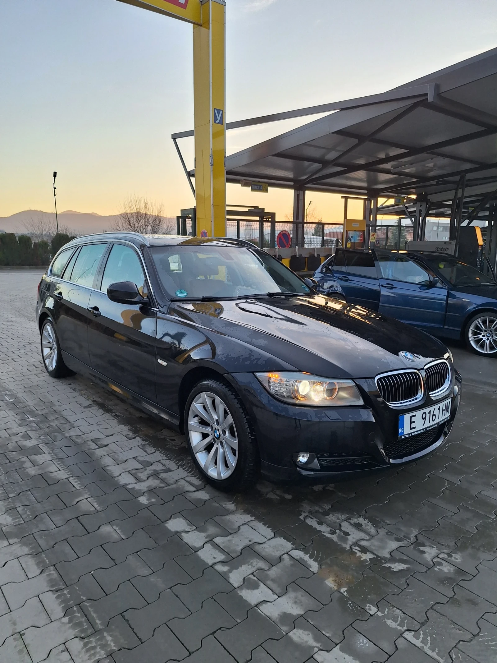 BMW 330 330i Xdrive 2011 - изображение 6