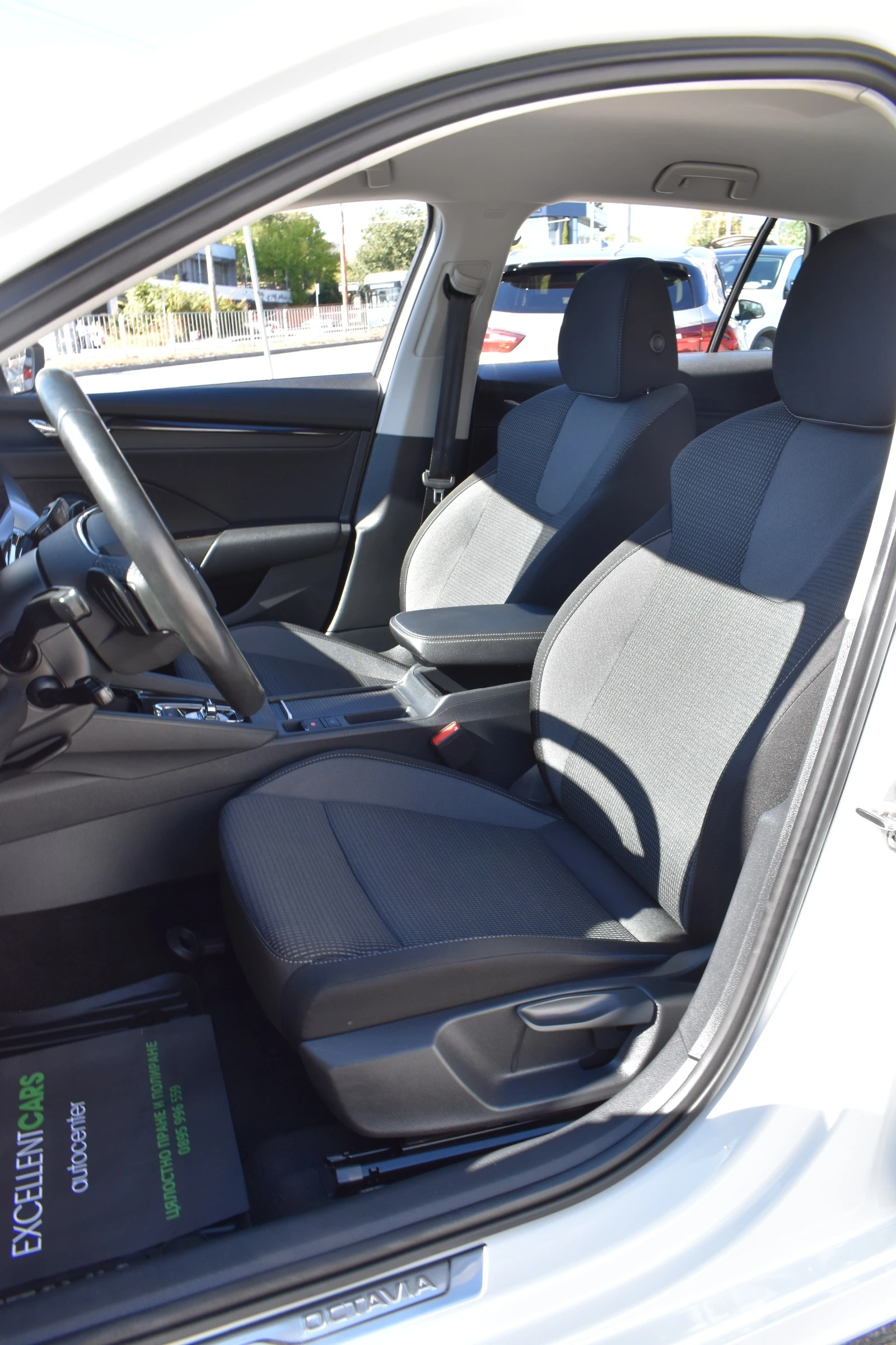 Skoda Octavia 2.0TDI* 4x4* DIGITAL - изображение 10