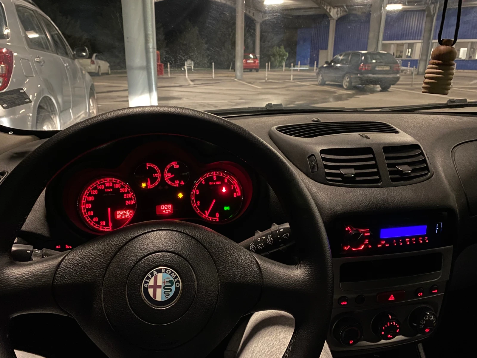 Alfa Romeo 147 1.6 16V twin spark Нова Газова уредба - изображение 4