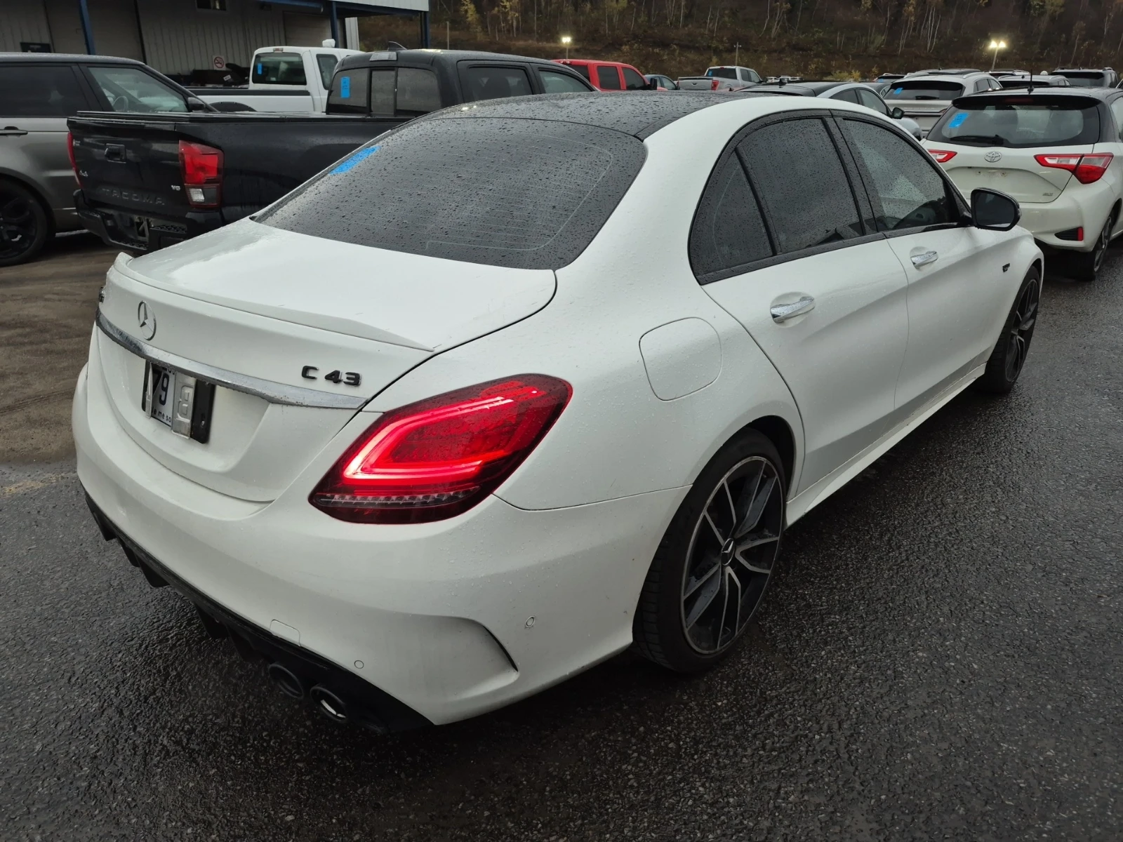 Mercedes-Benz C 43 AMG AWD * CARFAX * АвтоКредит * Цена до България*  - изображение 3