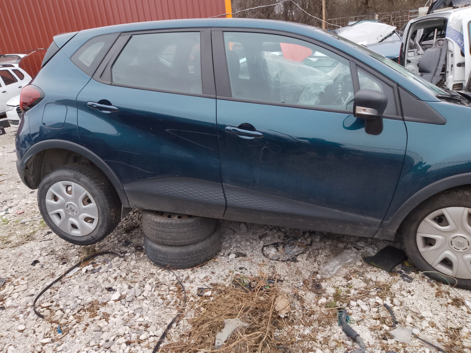 Renault Captur 0.9i - изображение 4